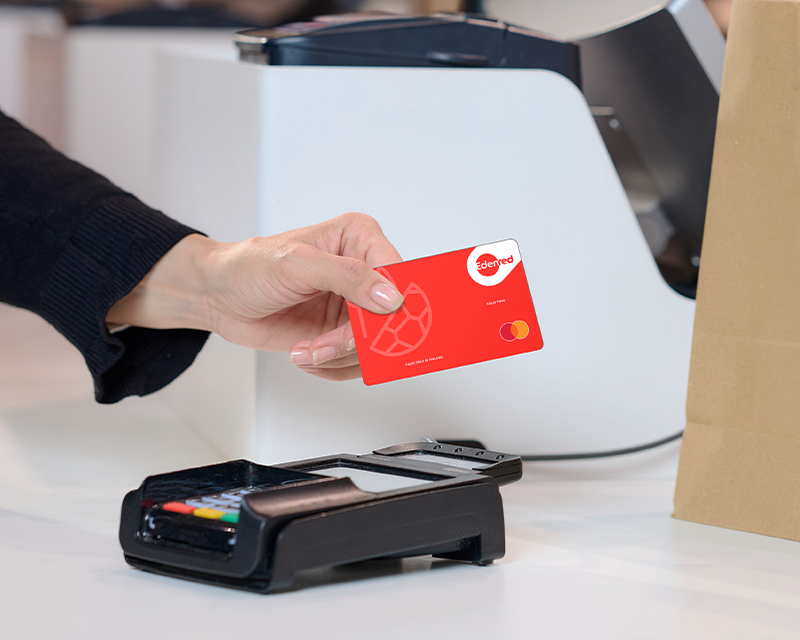 Maksu korttipäätteeseen fyysisellä Edenred maksukortilla